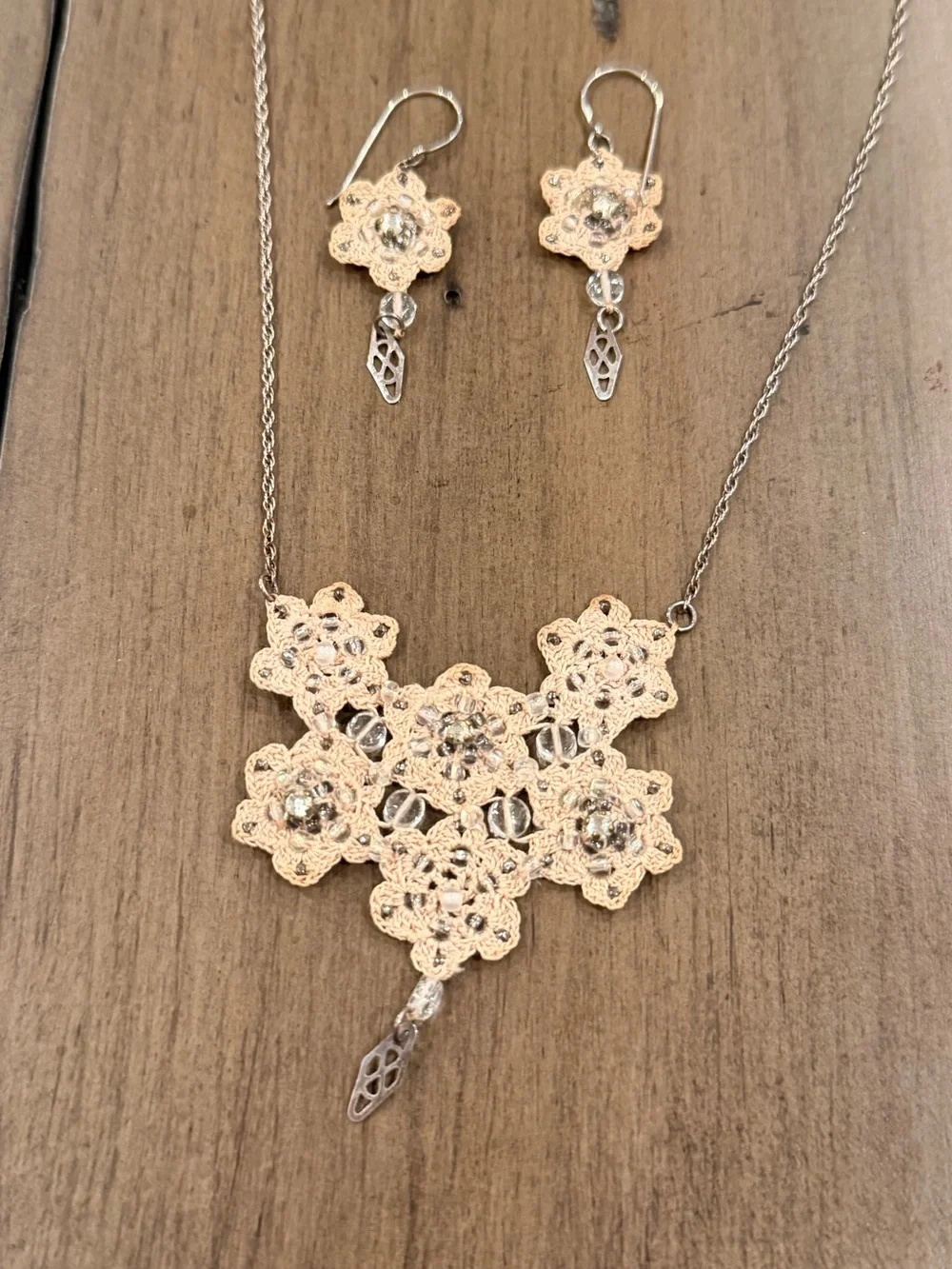 Delicate Cream Crochet Lace Floral Necklace & Earrings Set Vintage Style #